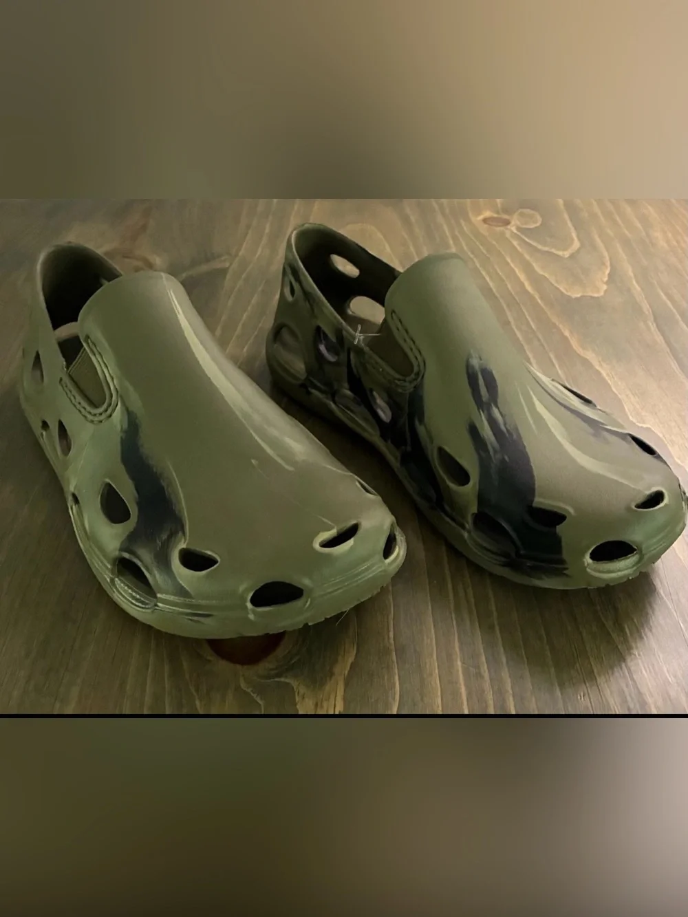 Huk Performance Fishing Brewster ATR Men’s Sz 8 Rubber Shoes Green Camo New tags